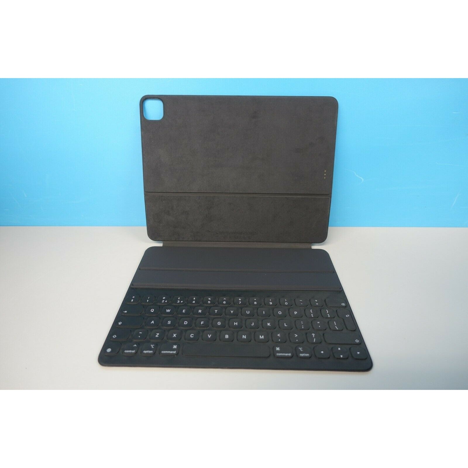 Smart Keyboard Folio for iPad Pro 12.9‑inch (4th generation) - British