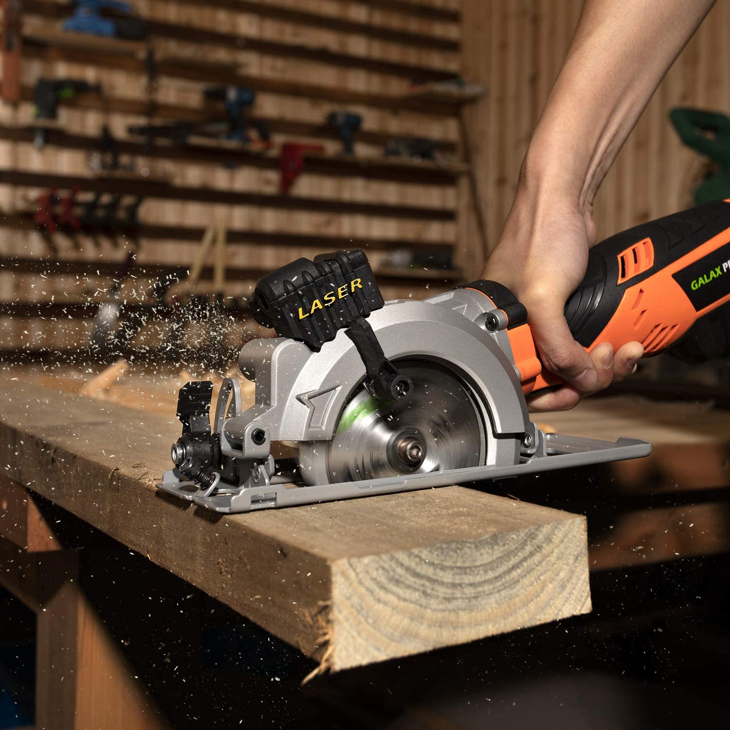 Mini circular store saw cutting depth